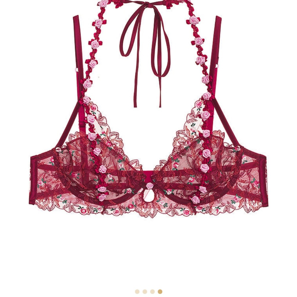 Victoria secret XL Bralette. (Ask for pictures)